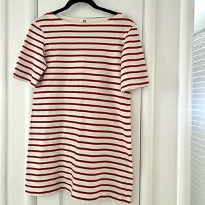 Uniqlo red & cream striped boatneck mini / coverup ♥️